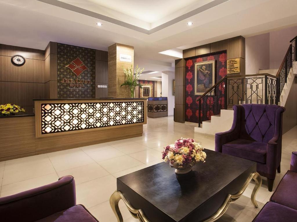 The Cube Hotel Malioboro, Azana Hotels Collection Yogyakarta Ngoại thất bức ảnh